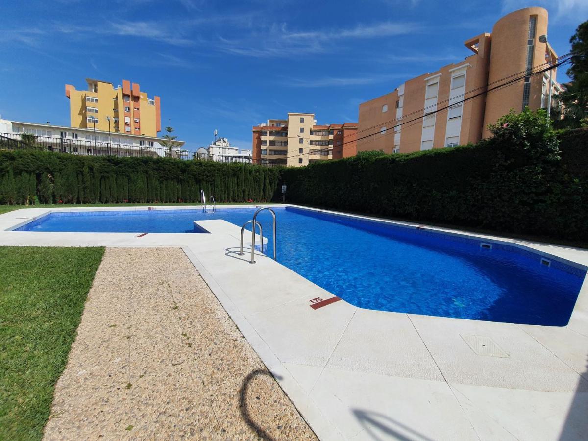 Appartement Acogedor En La Carihuela Con Plaza De Garaje Garantizada! Sol Montemar à Torremolinos Extérieur photo
