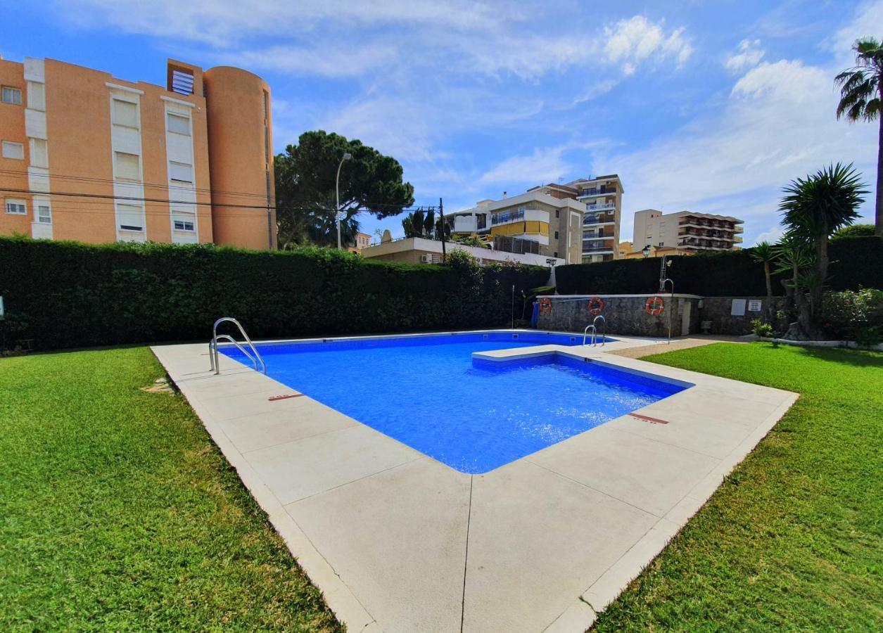 Appartement Acogedor En La Carihuela Con Plaza De Garaje Garantizada! Sol Montemar à Torremolinos Extérieur photo